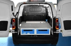 Berlingo aménagé avec bloc tiroirs sous-plancher