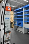 Berlingo Citroen con rivestimento interno in legno e lamiera