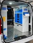 Allestimento lato destro BYD ETP3 con vano chiuso, cassetti e portarotolo