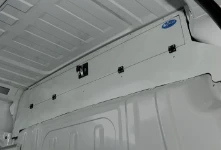 Coffre de chargement utile au-dessus de la cabine