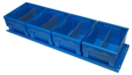 Conteneurs en plastique pour camionnettes insérés dans le cadre métallique