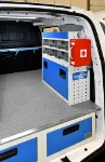 Côté droit avec bloc tiroirs sous-plancher et rayonnage pour le Citroën Berlingo