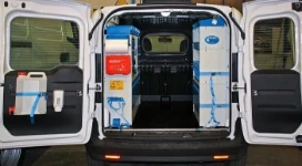 équiper le fiat doblo avec des étagères et accessoires