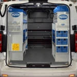 Espace de chargement aménagé du Jumpy pour électricien