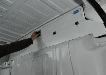 Espace de chargement pratique au-dessus de la cabine