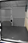 NV250 con rivestimento interno in legno e lamiera