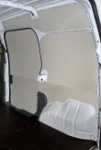Rivestimento lato sinistro del Dokker con copriruota in alluminio mandorlato