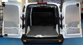 Rivestimento interno completo del Dacia Dokker con pianale e pannellature