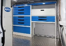 Fourgon aménagé par Syncro pour systèmes de réfrigération restauration