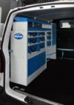 Fourgon aménagé pour techniciens portes et portes d’entrée industrielles