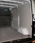 Modulo scaffalato Syncro Ultra nel NV250 con pannello portautensili e cassetti