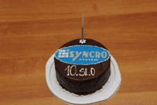Gâteau pour les dix ans de Syncro System en Slovénie