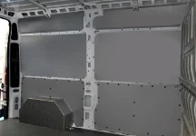 Habillage des parois et protection du passage de roue côté gauche Toyota Proace Max