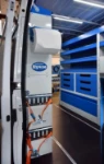 Intérieur du Boxer aménagé pour manutention compresseurs