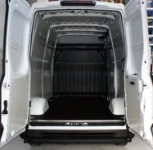 Rivestimento interno con pianale e pannellatura per NV250