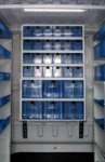 Les bacs basculants transparent au fond du Ducato