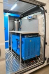 Machine groupe électrogène compresseur montée sur glissière coulissante