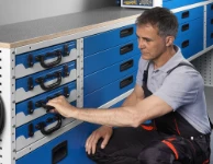 Mallettes en métal avec bacs en plastique
