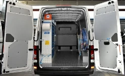 Mercedes Sprinter con pianale e rivestimenti interni Syncro System