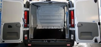 Rivestimento interno con pianale e pannellatura per Berlingo Citroen
