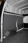 Panneaux de protection en tôle plancher et couvre-roue du côté gauche du NV300