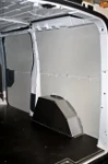 Pannellatura in lamiera preverniciata e rivestimenti in legno marmato per Jumpy