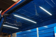 Plafonnier LED sur le toit du fourgon