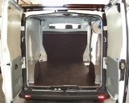 Planchers et habillage intérieur Nissan Primastar