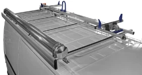 Porte-échelles à 1 glissière avec barre de rétention latérale, rouleau et porte-tubes inox