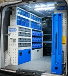 Rayonnage avec porte, bacs en plastique et tiroirs transparents pour le Vivaro