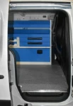 Rayonnages pour aménagement Kangoo Renault vus de la porte latérale