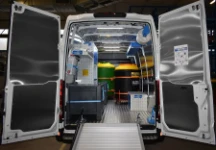 01_Iveco Daily L4 pour transport déchets spéciaux avec rampe de chargement