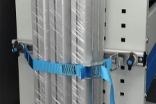 01_Matériel arrimé avec sangle montées sur barre à coulisse