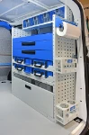 03_paroi de droite Scudo avec tiroirs, étagères et accessoires pour fourgon Syncro System