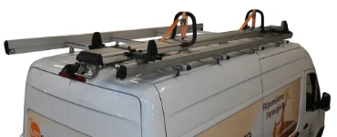 05_ Barres porte-tout et porte-échelles à une glissière pour le toit de Crafter VW pour énergies renouvelables