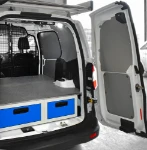 Aménagement courier 2014 avec blocs-tiroirs sous-plancher côté droit