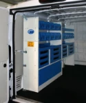 Armoire à étagères sur flanc gauche du Boxer Peugeot