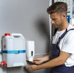 Kit nettoyage avec jerrycan et porte-savon