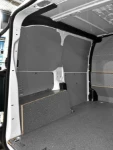 Plancher en bois pour  Vivaro et revêtements en acier pour Vivaro 2019