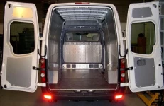 Rivestimento interno con pianale e pannellatura per Berlingo Citroen