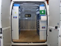 Rivestimento interno e allestimento con valige per Citroen Jumpy