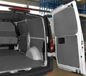 Rivestimento lato destro e pannello portautensili su Citroen Jumpy