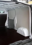 Rivestimento lato destro e pannello portautensili su Citroen Jumpy