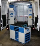 Servante mobile pour fourgon pour machines pour tôle