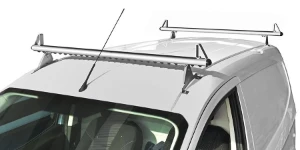 Traverses de toit avec butées latérales Syncro sur le Courier